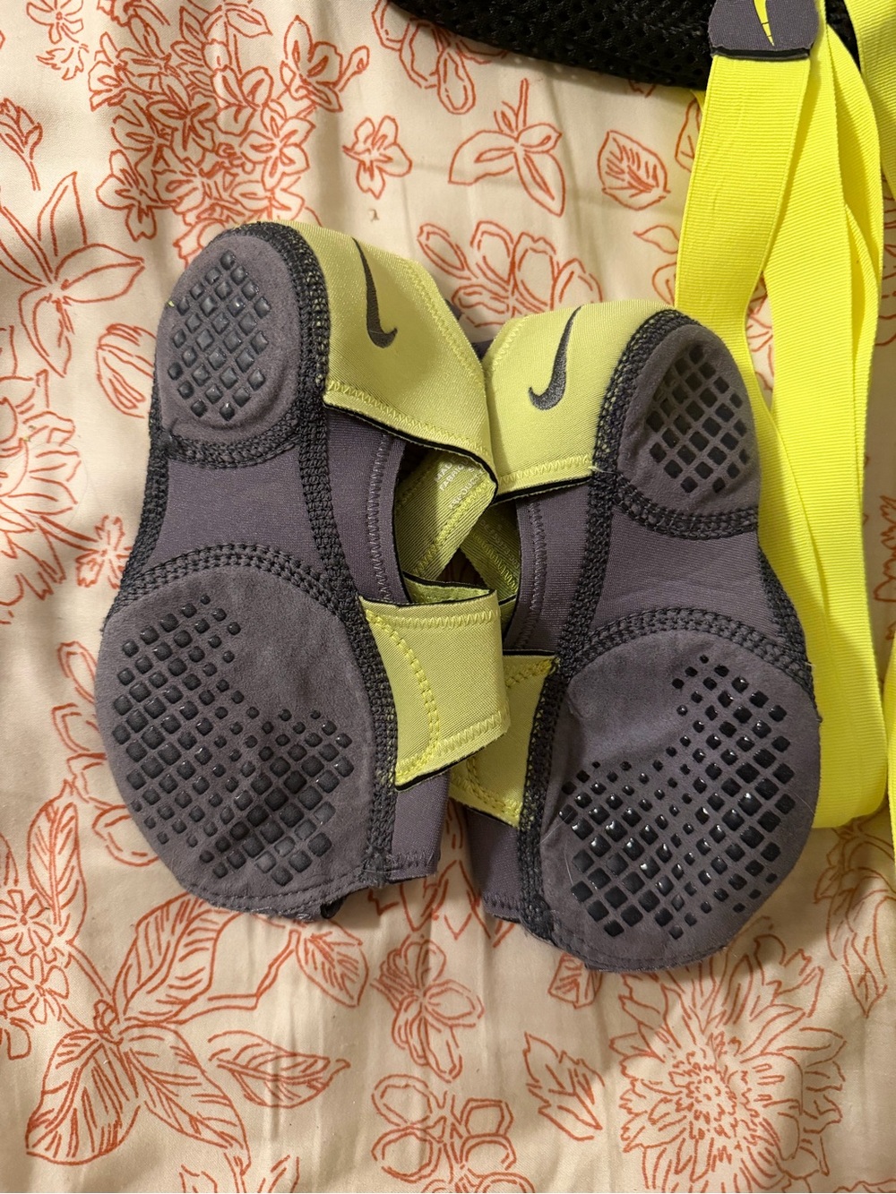 Nike Studio Air Wrap Yellow and Shoes and Ribbons RARE 2012 - Picture 7 of 12